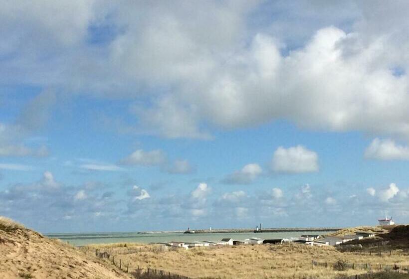 غرفة قياسية, Au Pied De La Dune
