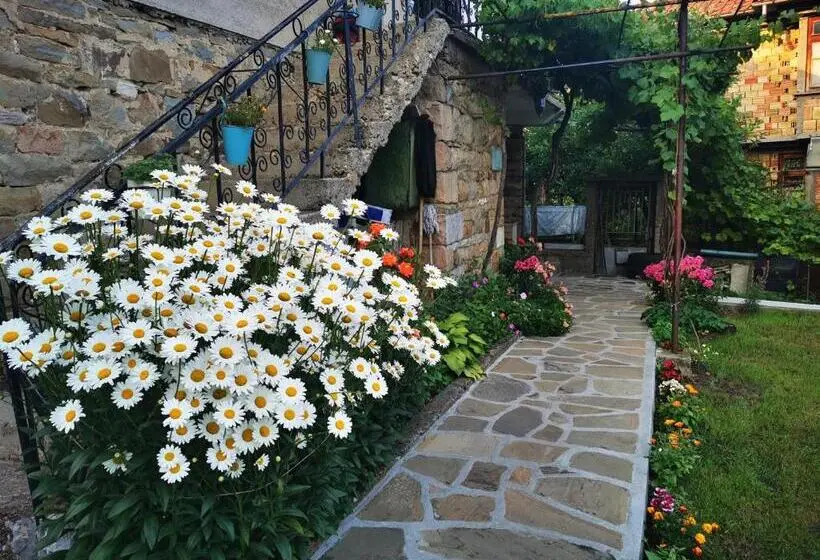 Villa 3 Makuuhuonetta, къща за гости виктория