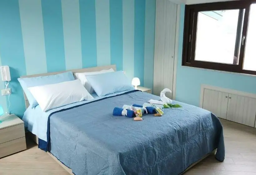 اتاق سه نفره دلوکس با چشم‌انداز دریا, B&b Margherita