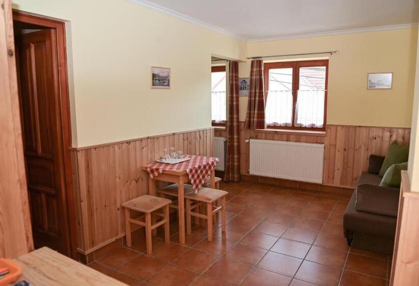 家庭间, Borudvar Vendégház Ii