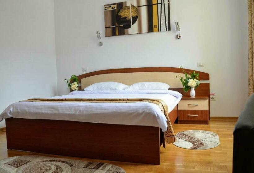 اتاق استاندارد با چشمانداز کوهستان, Casa Tibi Sinaia