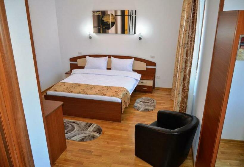 اتاق استاندارد با چشمانداز کوهستان, Casa Tibi Sinaia