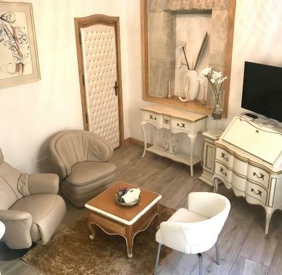 デラックスルーム, Couvent Des Carmes