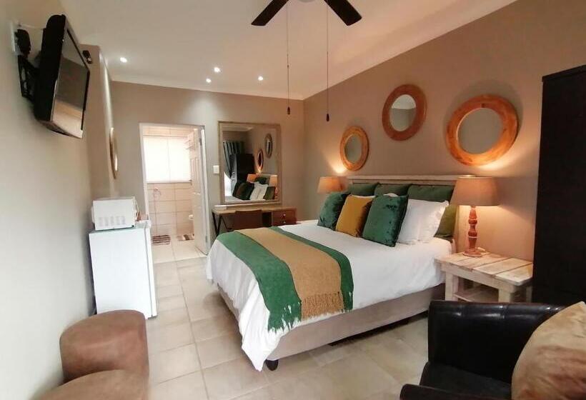 Номер Стандарт Вид на Сад, Roxy S Rest Guest House