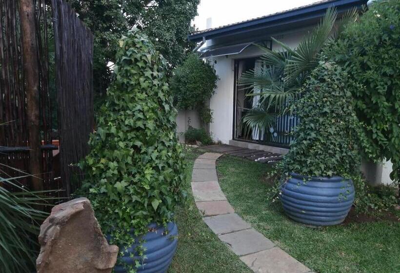 Люкс Повышенной Комфортности, Roxy S Rest Guest House