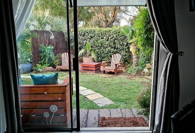 Люкс Повышенной Комфортности, Roxy S Rest Guest House