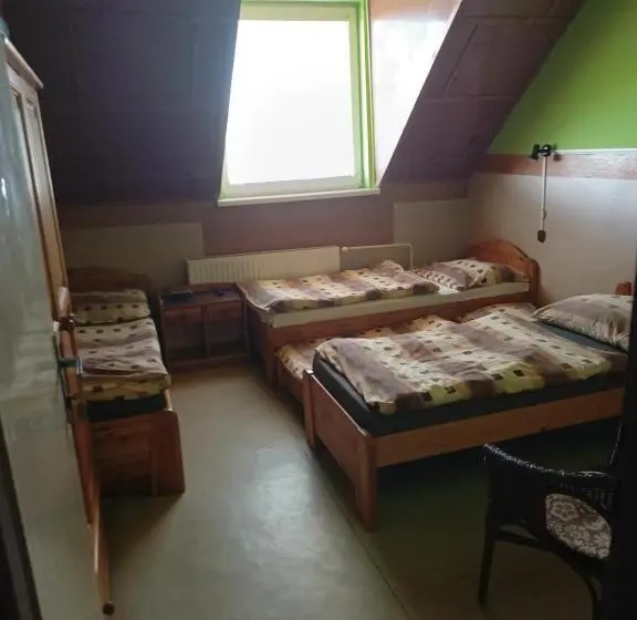 スタンダードトリプルルーム, Turistika Ubytovňa Sivá Brada