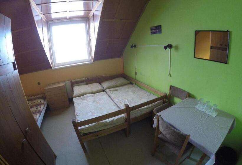 Номер Стандарт, Turistika Ubytovňa Sivá Brada