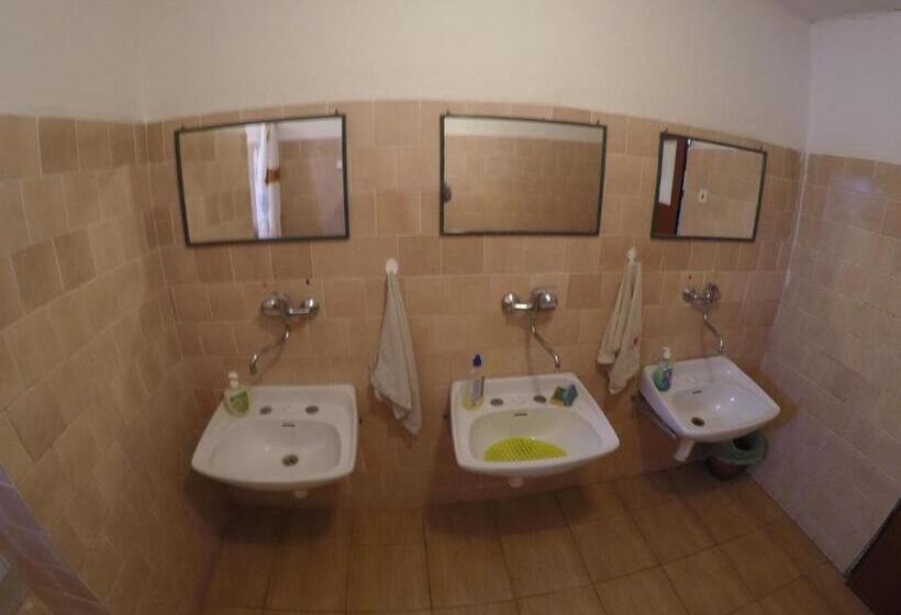 غرفة قياسية, Turistika Ubytovňa Sivá Brada