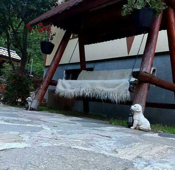 חדר סטנדרט לשלושה, Pensiunea Casa Transalpina