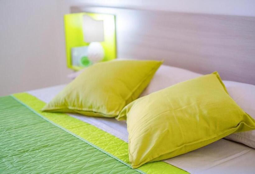 Номер Deluxe Вид на Море с Балконом, The Palace B&b And Apartments