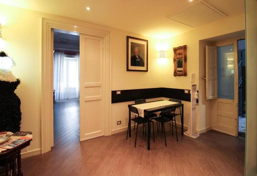 침실 2개 바다 전망 아파트, The Palace B&b And Apartments