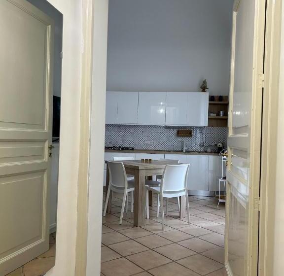 Студия Deluxe, The Palace B&b And Apartments