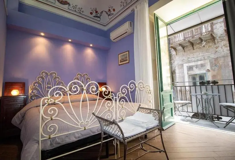 اتاق لوکس با بالکن, The Palace B&b And Apartments