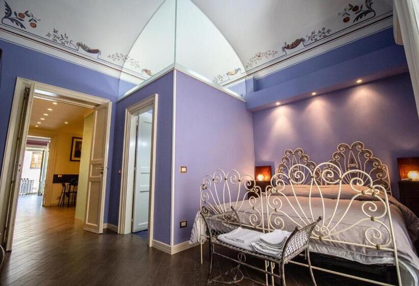 Номер Deluxe с Балконом, The Palace B&b And Apartments