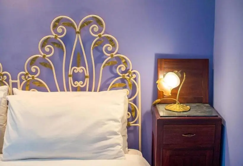 اتاق لوکس با بالکن, The Palace B&b And Apartments