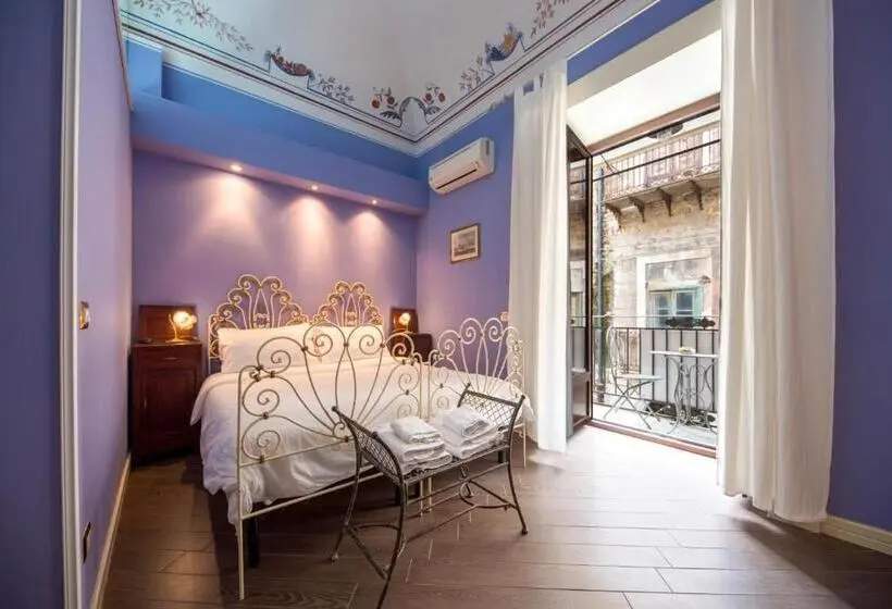 اتاق لوکس با بالکن, The Palace B&b And Apartments