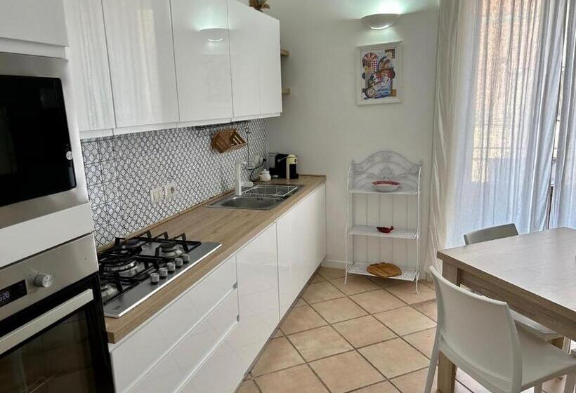 디럭스 스튜디오, The Palace B&b And Apartments