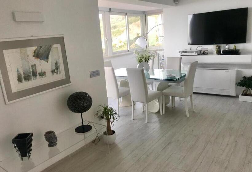 침실 2개 주택, The Palace B&b And Apartments