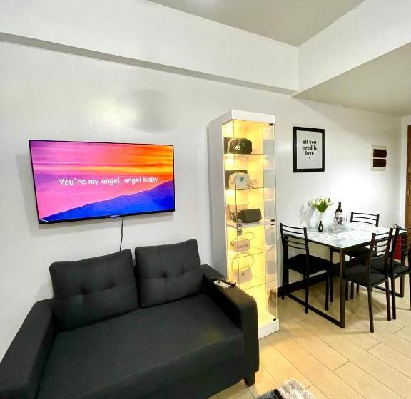 آپارتمان 1 خوابه با بالکن, Two Palm Tree Villas