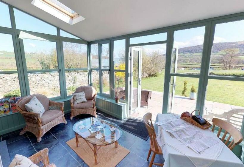 غرفة قياسية, Ty Newydd B&b