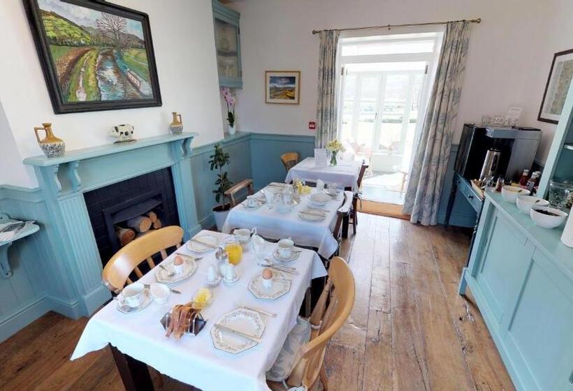 غرفة قياسية سرير كينج, Ty Newydd B&b