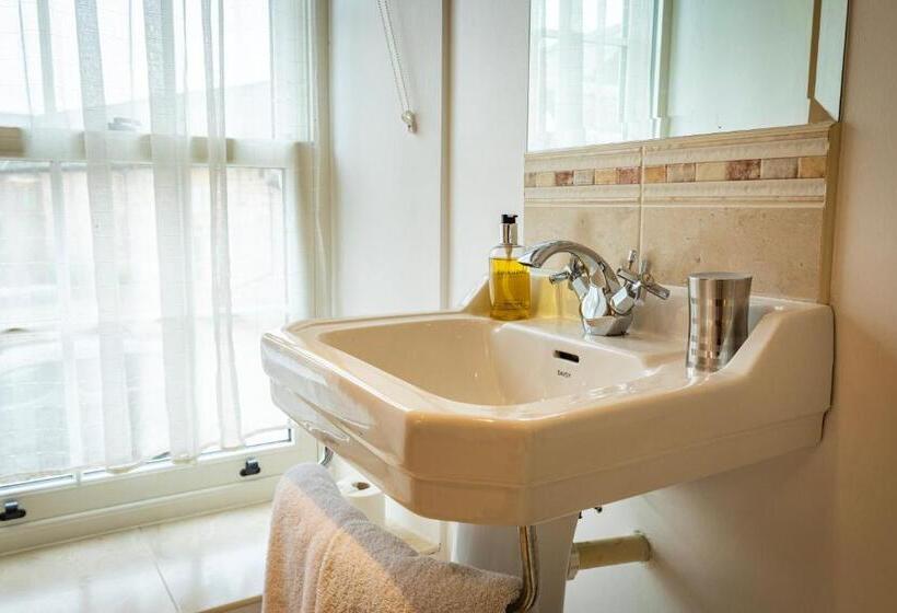 Стандартный Номер Кровать Кинг, Ty Newydd B&b