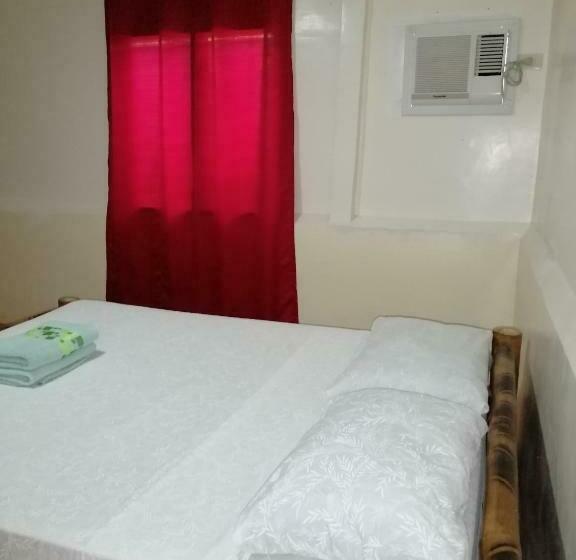 Standard Trippelrum Delat Badrum, Walkerz Inn