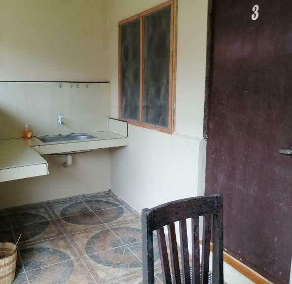 Standard Trippelrum Delat Badrum, Walkerz Inn