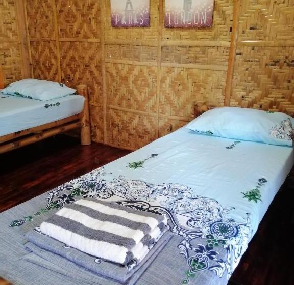 Standardrum Delat Badrum, Walkerz Inn