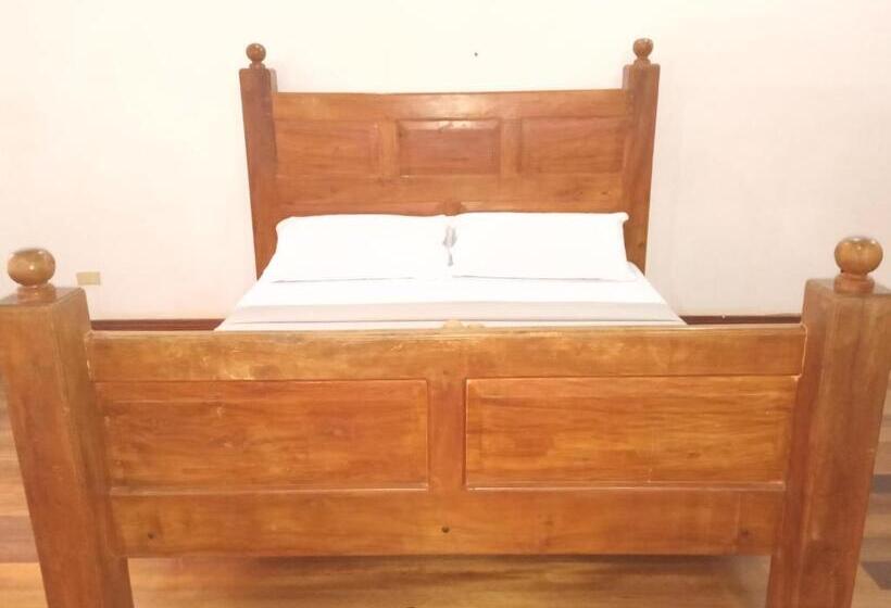 Deluxe Familjerum, Walkerz Inn