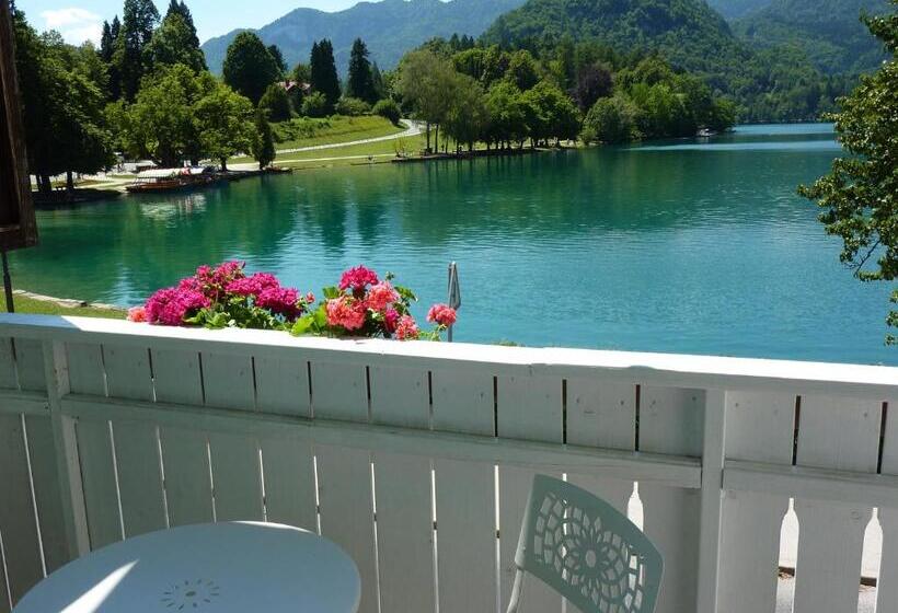 اتاق استاندارد با چشمانداز دریاچه, B&b Pletna A Double Lake View Room