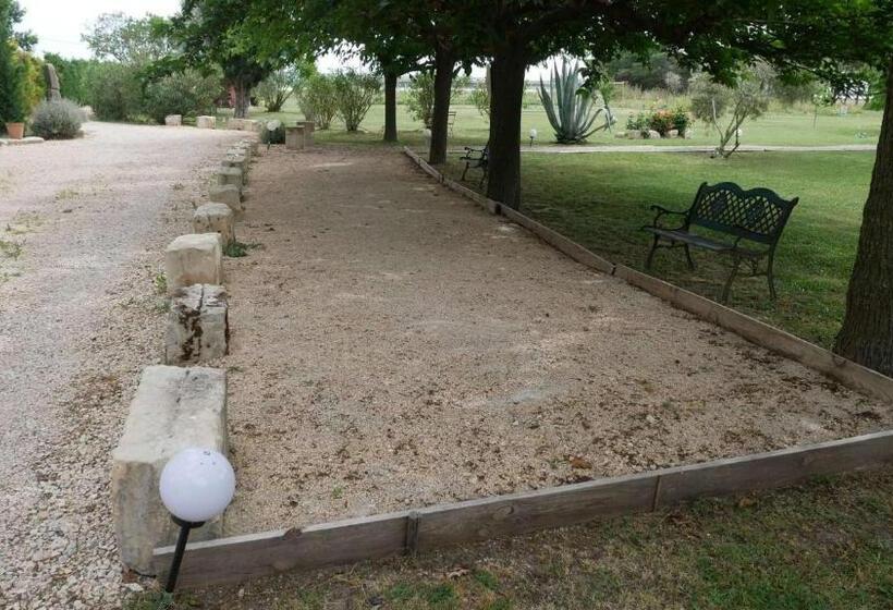 Апартаменты 1 Спальня, Mas Maurane Roulotte Avec Spa Privé Aux Portes D Arles