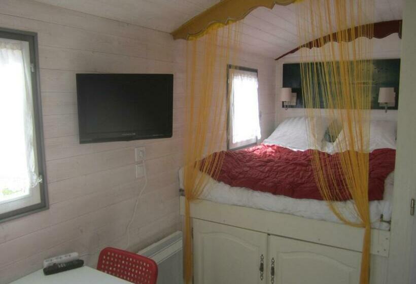 Апартаменты 1 Спальня, Mas Maurane Roulotte Avec Spa Privé Aux Portes D Arles