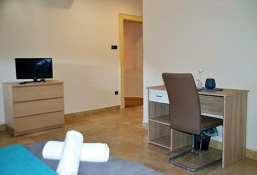 Студия Стандарт, Downtown Apartments With Shared Kitchen