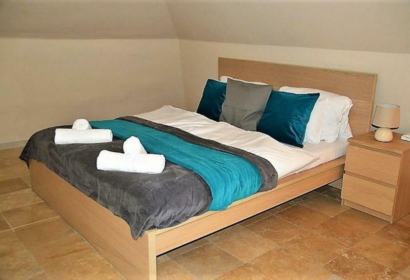 Студия Стандарт, Downtown Apartments With Shared Kitchen