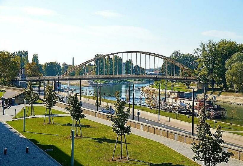 Студия Стандарт, Downtown Apartments With Shared Kitchen