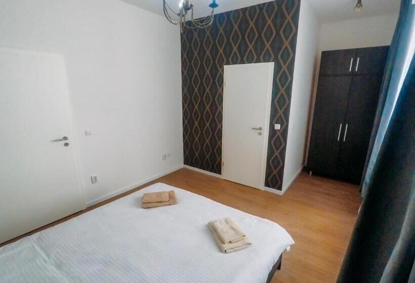 سوییت, Casa Mindru