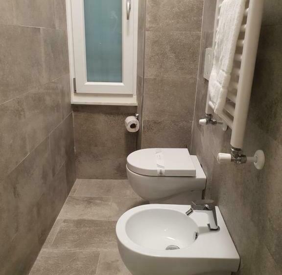 غرفة عائلية, Glam Resort G H O S T E L