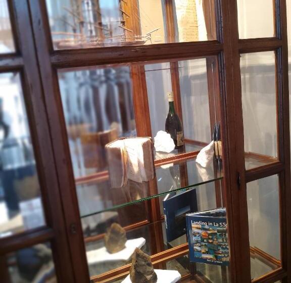 غرفة ديلوكس رباعية, Glam Resort G H O S T E L