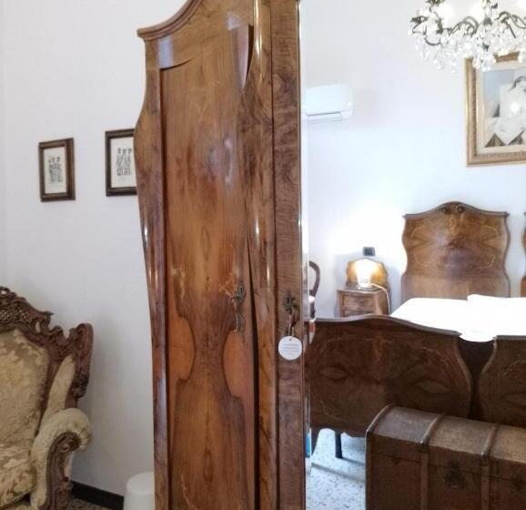 غرفة ديلوكس رباعية, Glam Resort G H O S T E L