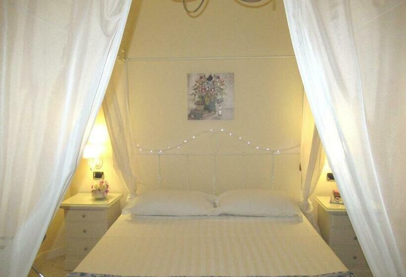 جناح مزوَّد بشرفة, City Life Pompeii