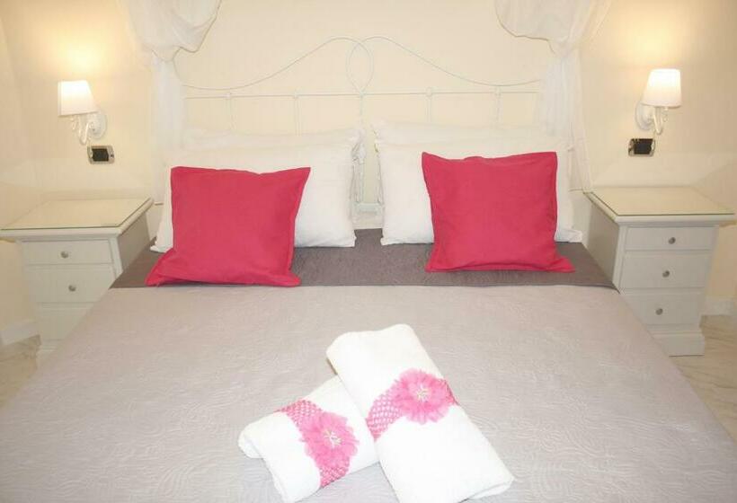 סוויטה עם מרפסת, City Life Pompeii