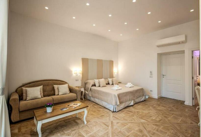 バルコニー付きスタンダードルーム, Sorrento Square Suites