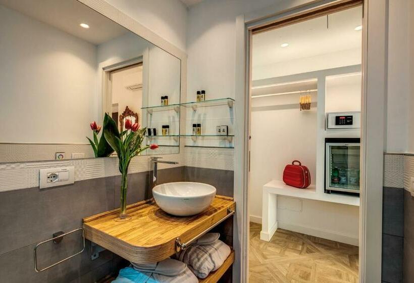 バルコニー付きスタンダードルーム, Sorrento Square Suites