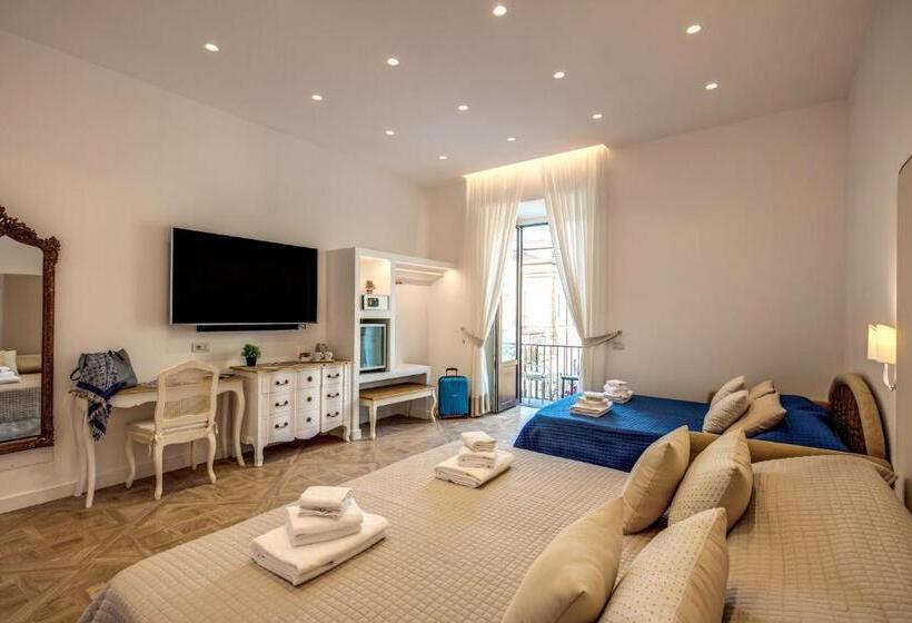 バルコニー付きスタンダードルーム, Sorrento Square Suites