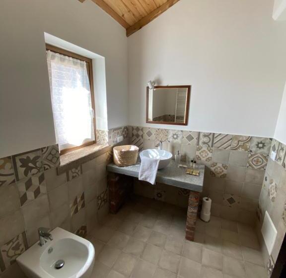 غرفة قياسية, Cascina Maina