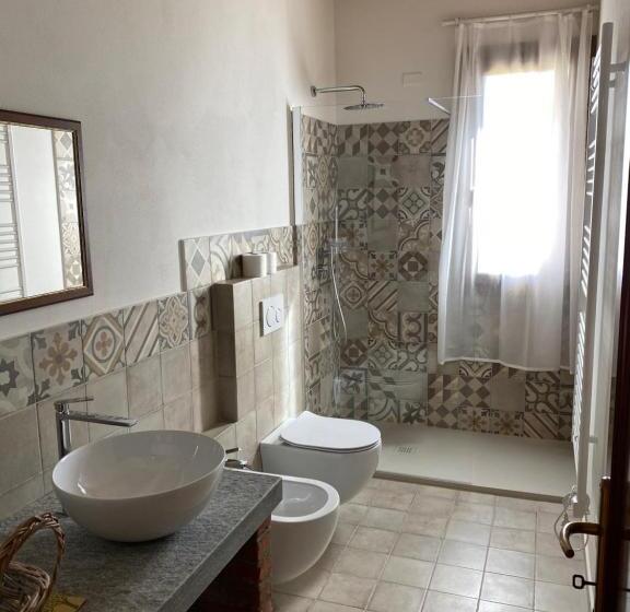 غرفة قياسية, Cascina Maina