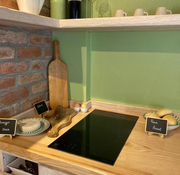 غرفة قياسية, Cascina Maina