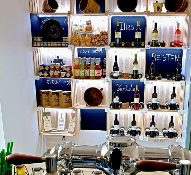 סוויטה אקזקיוטיב, Penzion Jako Víno